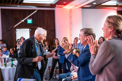 Harold Grinspoon speaking with attendees at the 2025 Life & Legacy Event Conference